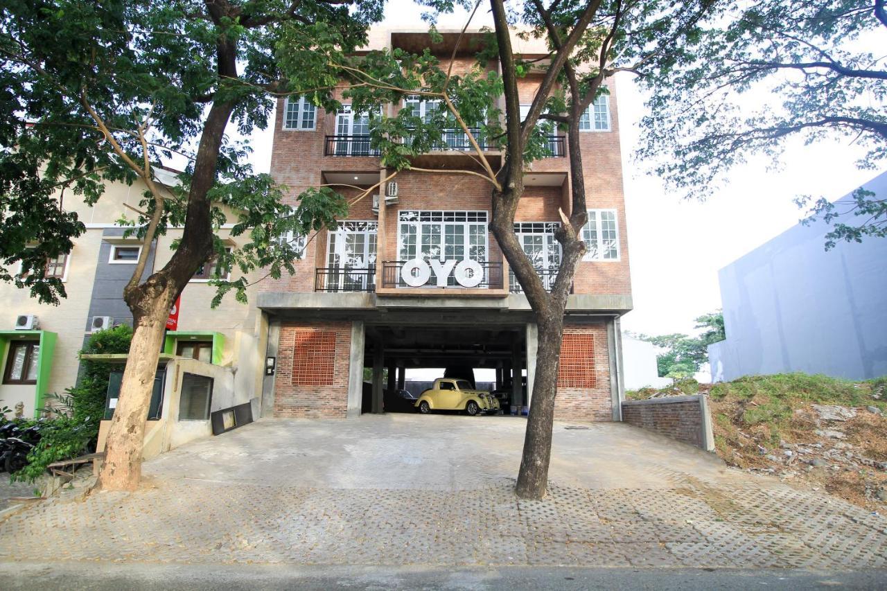 Oyo 204 Blessing Residence Сурабая Екстериор снимка